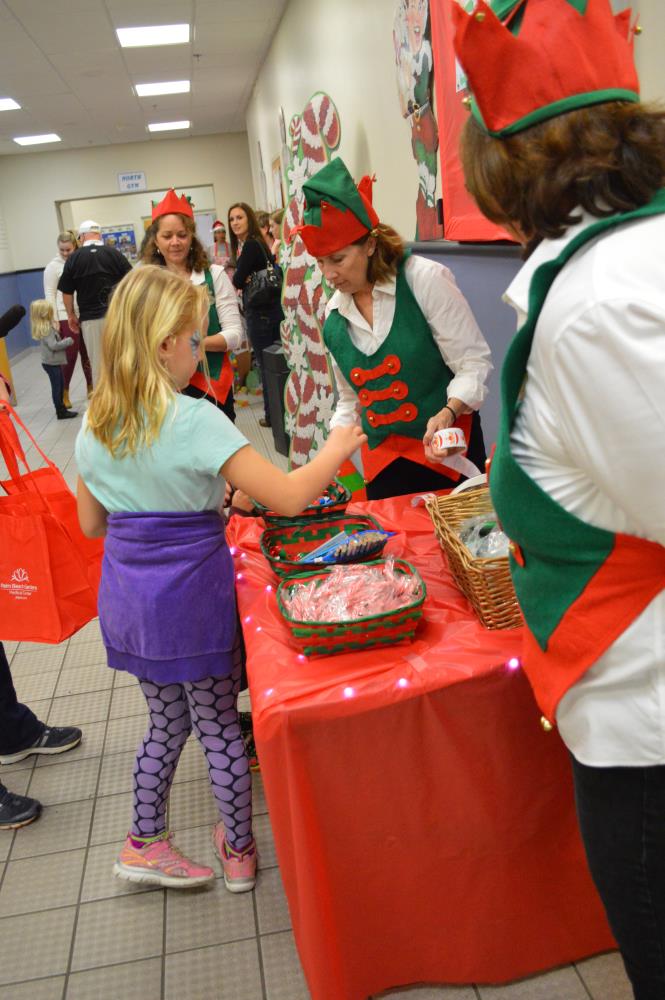 Tree Lighting 2014 10